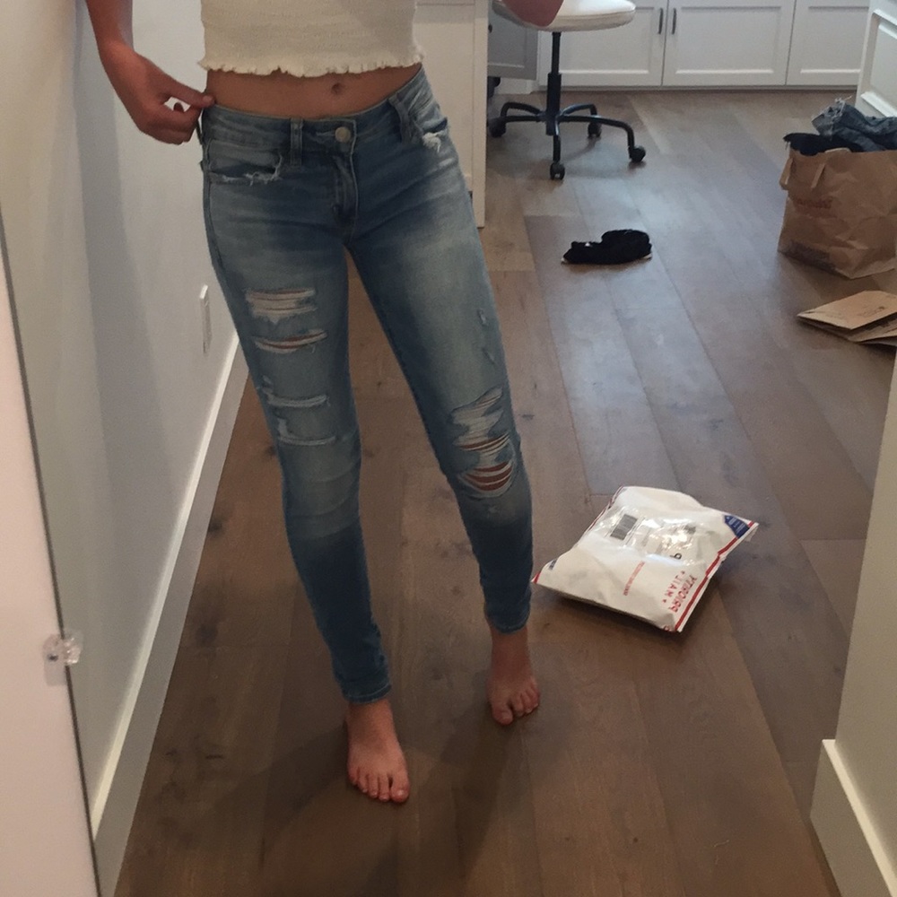 American Eagle low rise jeans